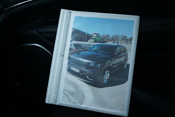 Jeep Grand Cherokee 28 of 29
