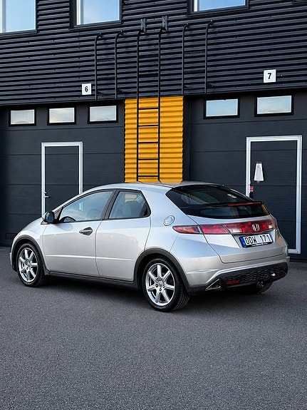 Honda Civic 4 of 5