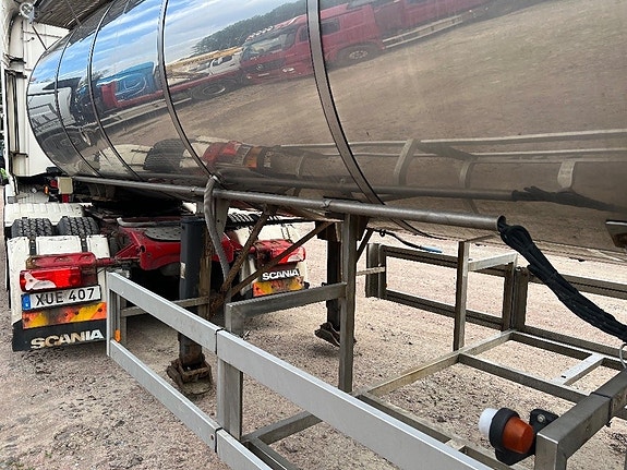 MOBILPRODUKTER TST-542 Tanktrailer 14 of 18