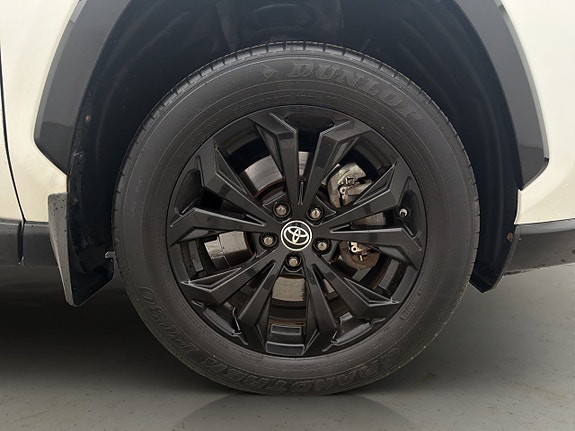 Toyota RAV4 13 of 30