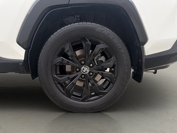 Toyota RAV4 11 of 30