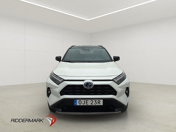 Toyota RAV4 2 of 30