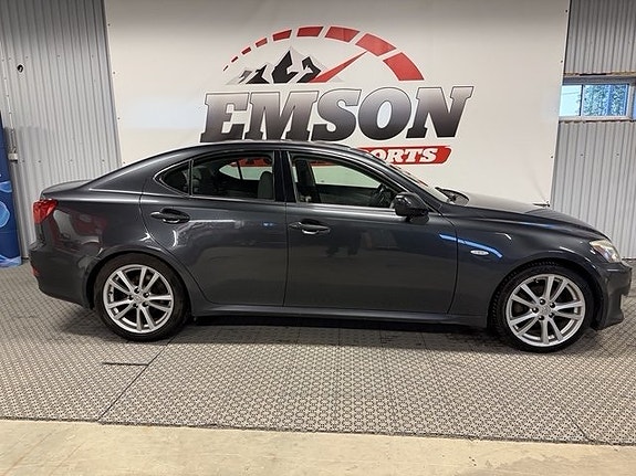 Lexus IS250 2 of 6