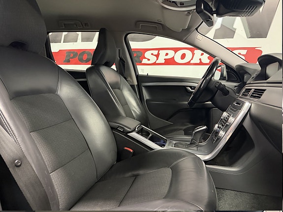 Volvo V70 6 of 7