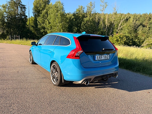 Volvo V60 7 of 12