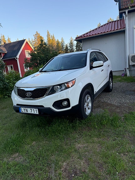Kia Sorento 2 of 5