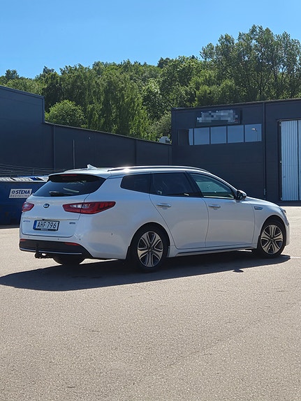Kia Optima 3 of 5