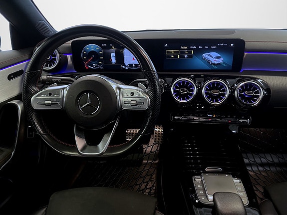 Mercedes-Benz CLA200 d 8 of 17