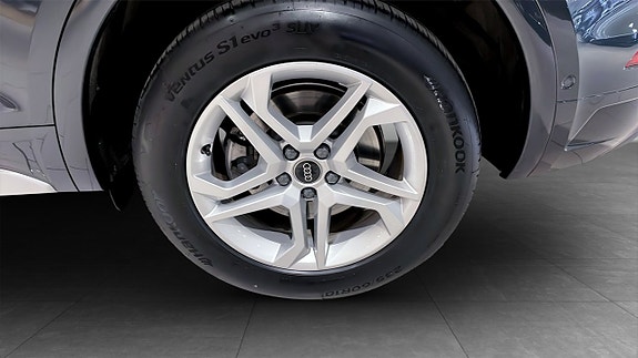 Audi Q5 6 of 13