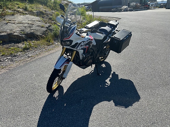 Honda CRF1000 3 of 5