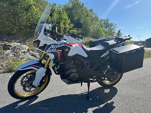 Honda CRF1000 2 of 5
