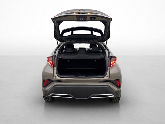 Toyota C-HR 29 of 30