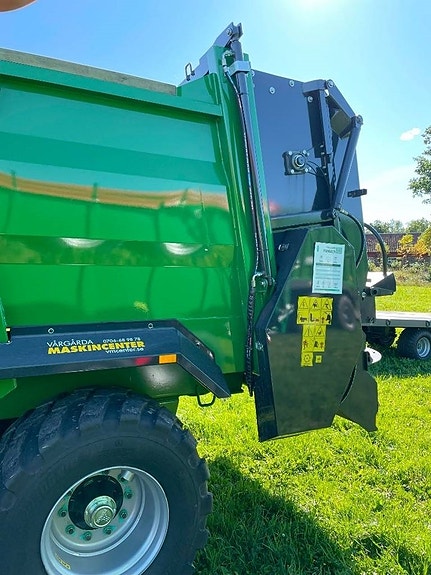 Pronar N 262/1 Fastgödselspridare 14 ton 6 of 12