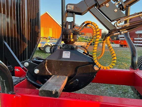 Möre Skogsvagn SF12 Extrautrustad 12-tons huggarvagn 8 of 8