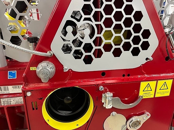 Tajfun Timmervinsch mekanisk och hydraulisk 12 of 16