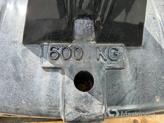 Motvikt Gjutjärnsvikt traktor Q-bloq 600 9 of 20