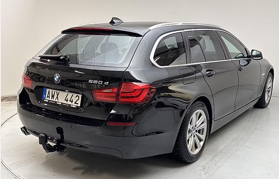 BMW 520d 2 of 5