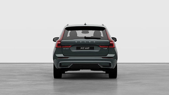 Volvo XC60 2 of 5
