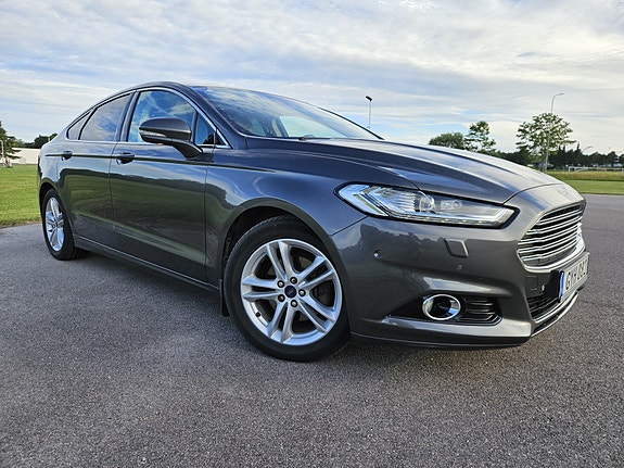 Ford Mondeo 2 of 5
