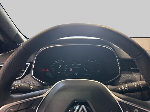Renault Clio 14 of 19