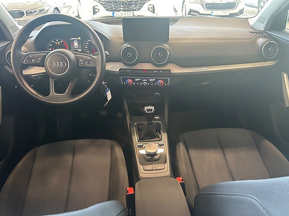 Audi Q2 11 of 12