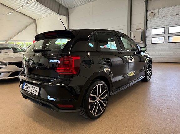 Volkswagen Polo 3 of 5
