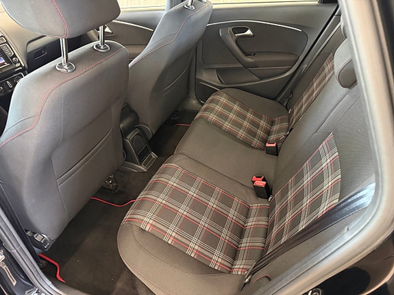 Volkswagen Polo 6 of 6