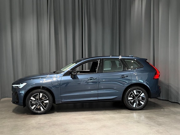 Volvo XC60 2 of 10