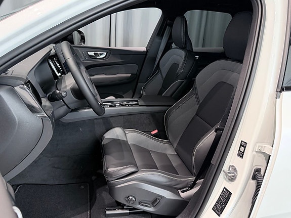 Volvo XC60 6 of 11