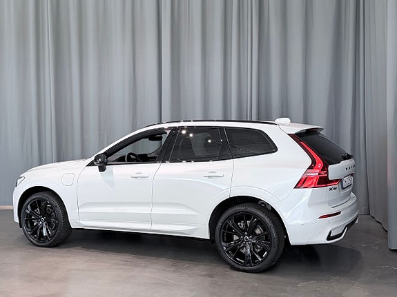 Volvo XC60 3 of 11