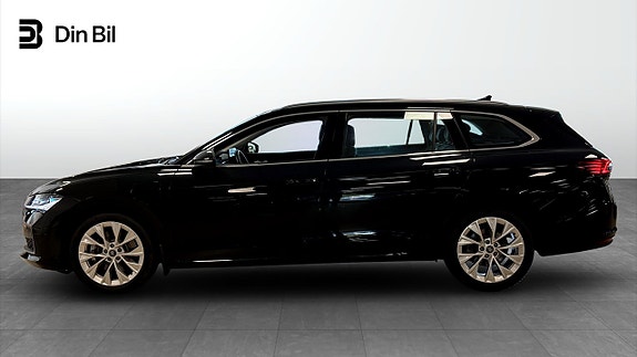 Skoda Superb 2 of 5
