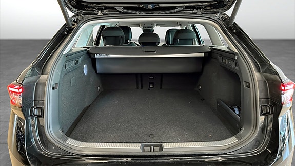 Skoda Superb 12 of 12