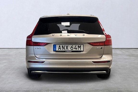 Volvo V60 Cross Country 5 of 5