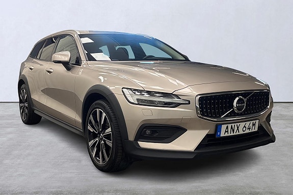 Volvo V60 Cross Country 6 of 23