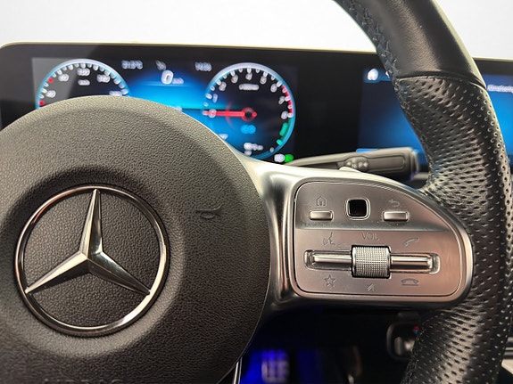 Mercedes-Benz CLA250 e 17 of 30