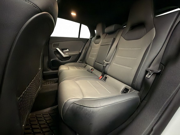 Mercedes-Benz CLA250 e 28 of 30
