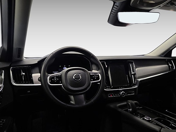 Volvo V90 Cross Country 6 of 15