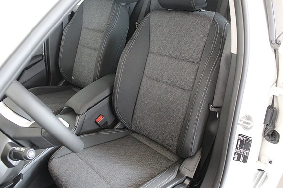 BMW 120 6 of 14