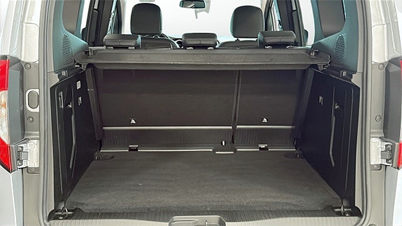 Mercedes-Benz T180 d 9 of 11