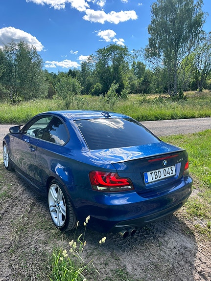 BMW 135i 2 of 5