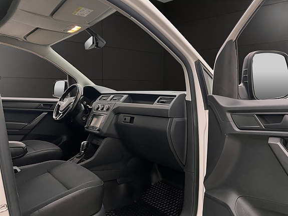 Volkswagen Caddy 27 of 30