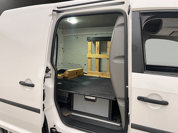 Volkswagen Caddy 14 of 30