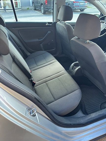 Volkswagen Golf V 6 of 7