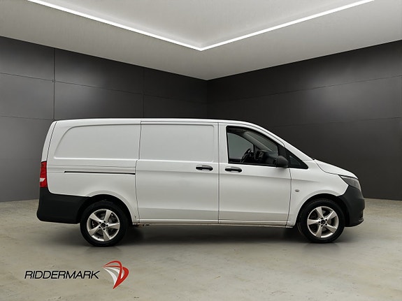 Mercedes-Benz Vito 108 2 of 5