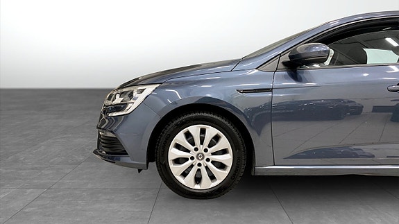 Renault Megane IV 9 of 16