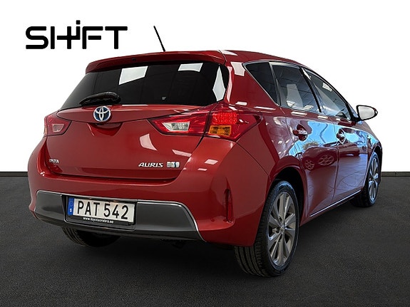 Toyota Auris 4 of 5