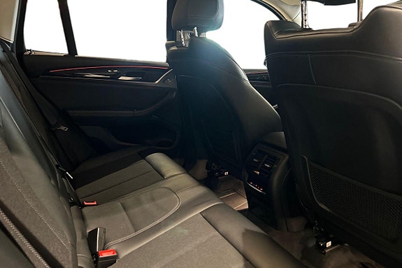 BMW X3 9 of 21
