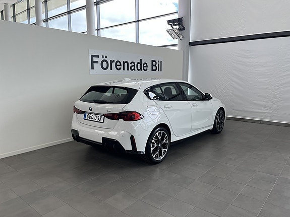 BMW 120 13 of 14