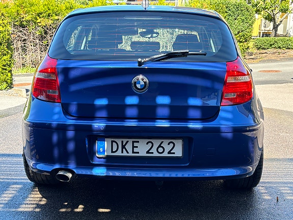 BMW 118d 3 of 5