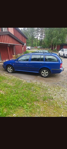 Skoda Octavia 4 of 5